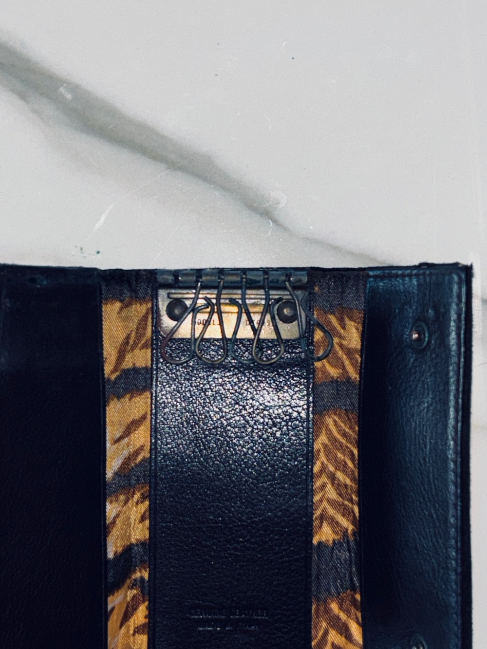 Vintage D&G Dolce & Gabbana Leather Studded 6 Key Case Tiger Print Italy - Picture 2 of 9